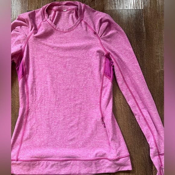 Lululemon Think Fast Long Sleeve
Heathered Ultra Violet / Ultra Violet - Picture 8 of 11